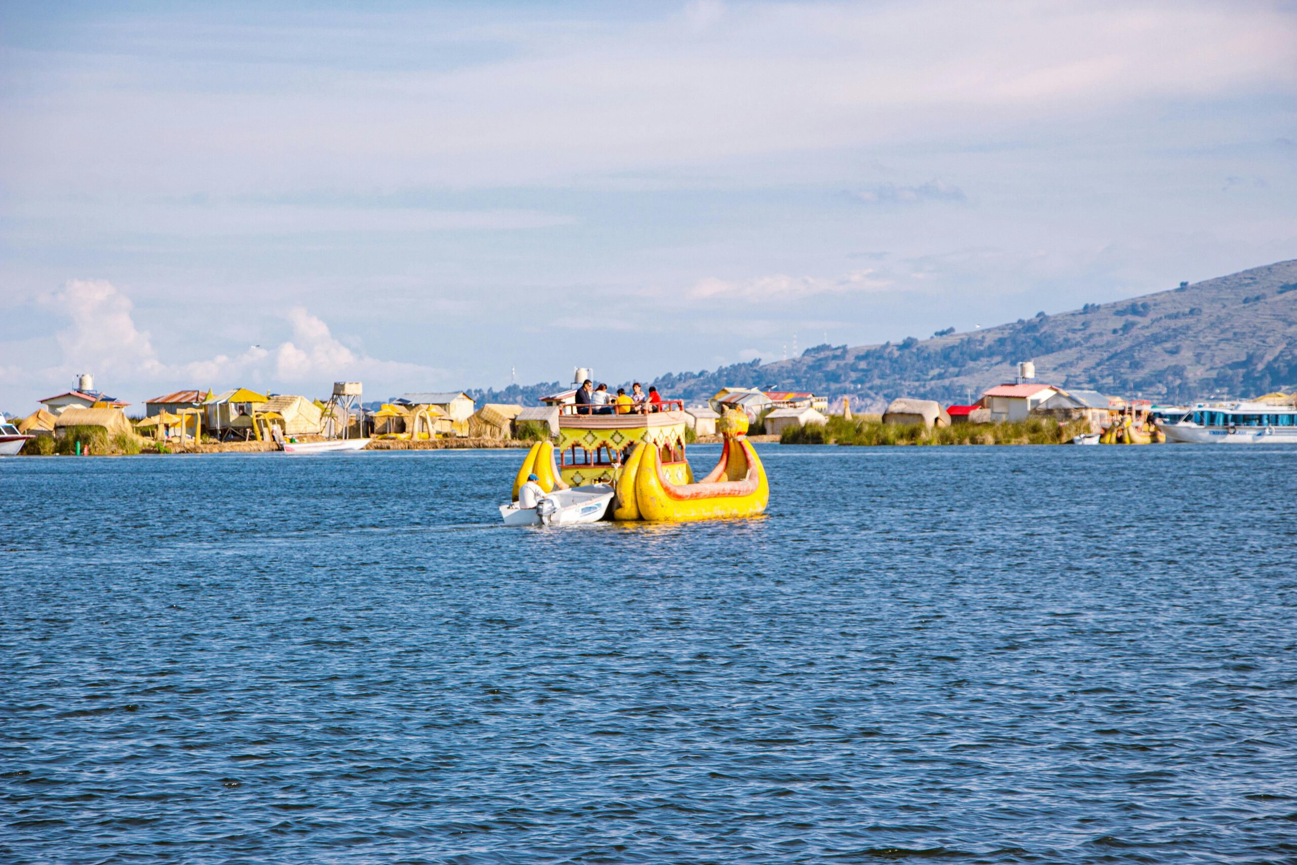 Lago Titicaca Full Day – Islas Uros y Taquile - Image 5