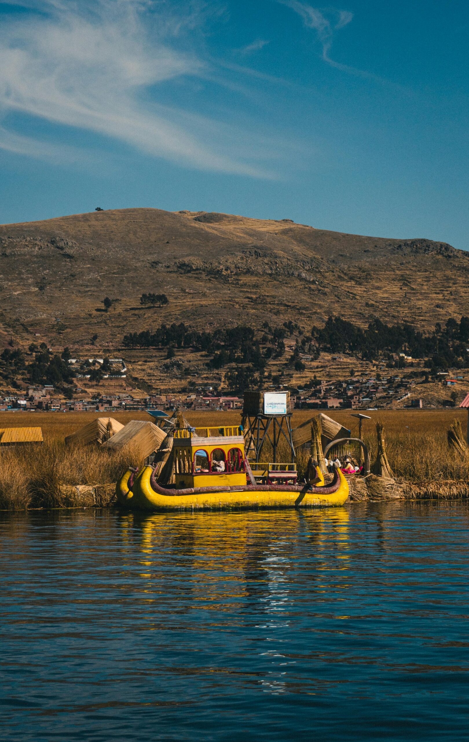 Lago Titicaca Full Day – Islas Uros y Taquile - Image 2